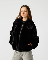 ZEPHRINE Jacket Black | Women's Long-Sleeved Furry Jacket