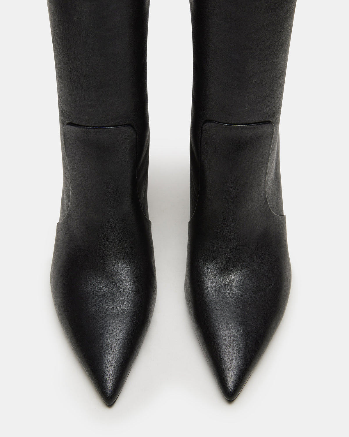 SKYLINE Black Leather Knee-High Pointed Toe Women's Boot