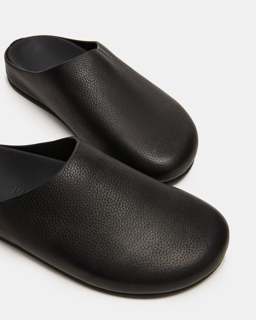 FERN Black Leather Mule Slip-On Round-Toe Women's Flat