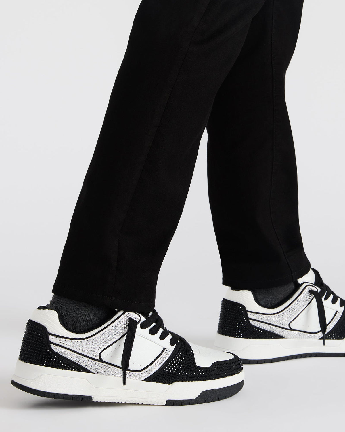 BUGLE Black Multi Men's Low-Top Lace-Up Sneaker