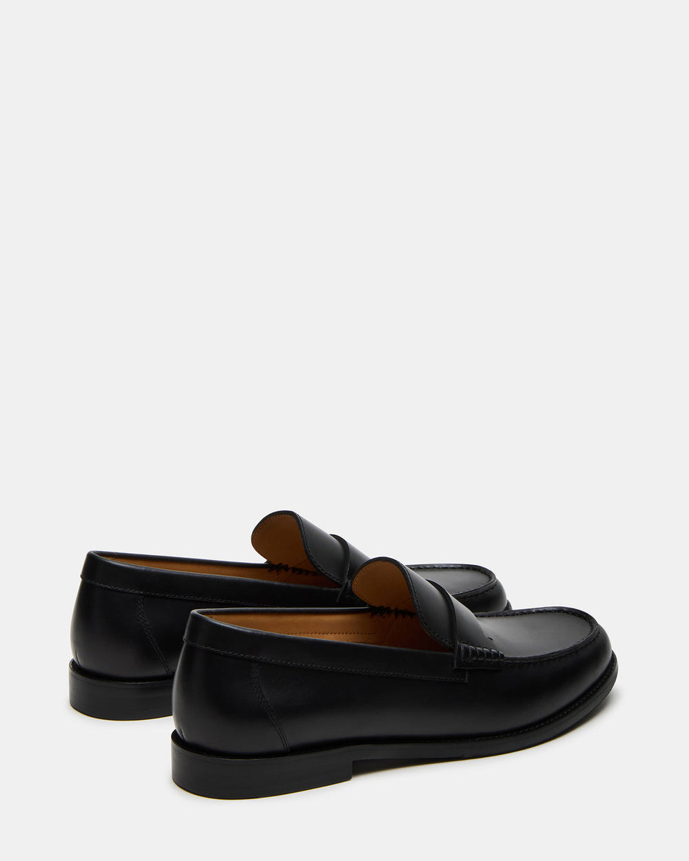 COLVER Black Leather Men's Slip-On Loafer