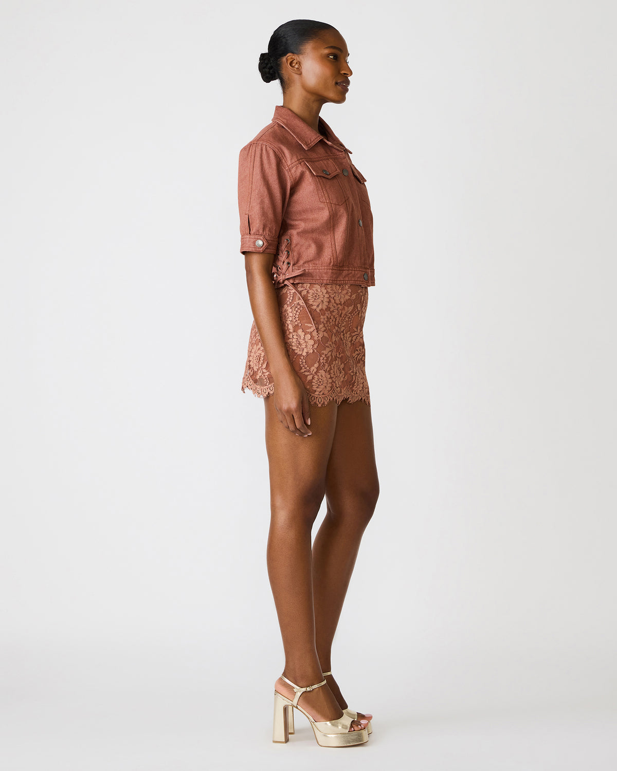 BLU Rust Short-Sleeved Denim Button-Up Women's Jacket