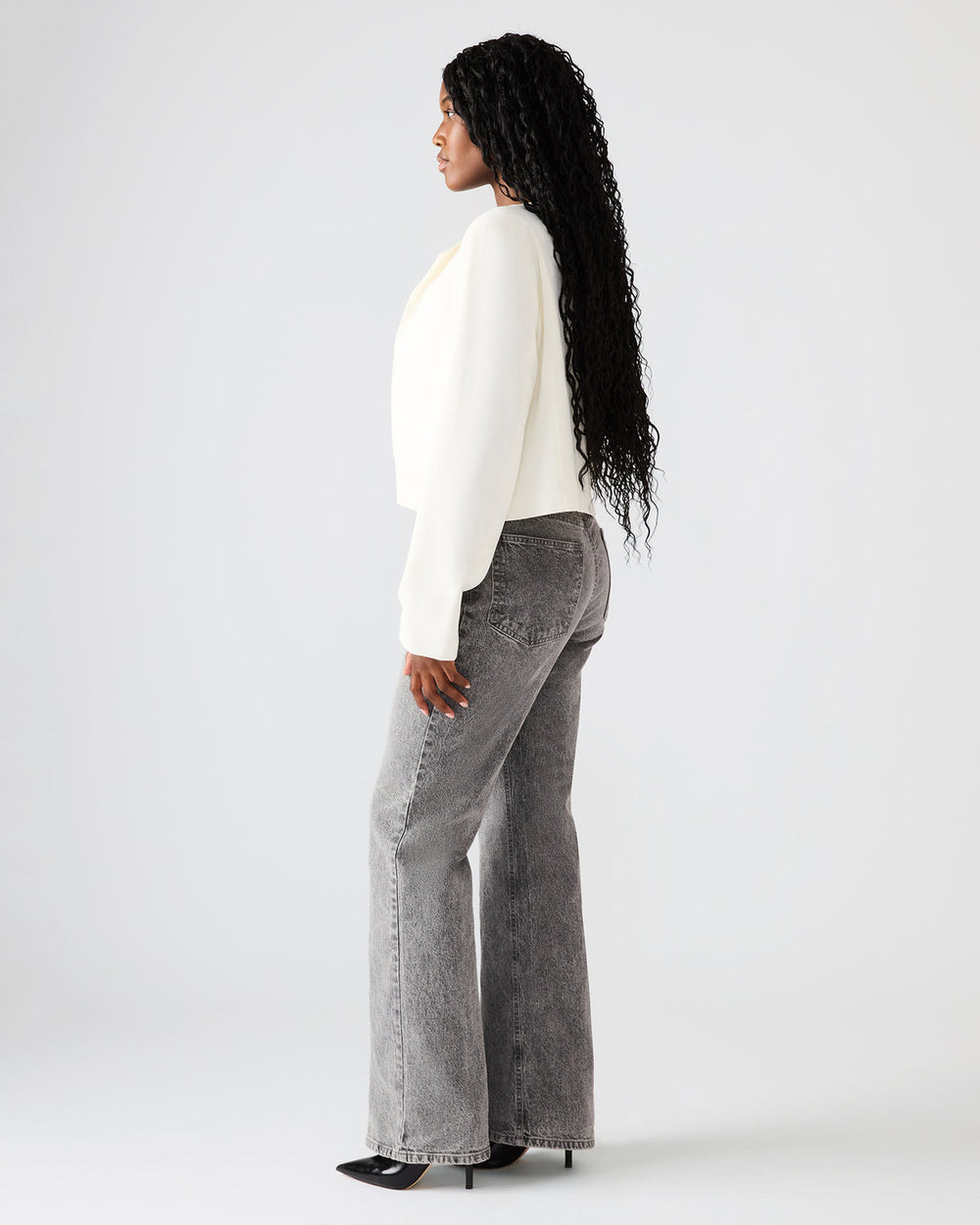 SERENEA White Women's Long-Sleeved Open-Front Blazer
