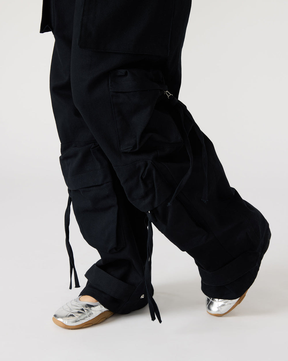 DUO Black Women's Utility Cargo Pants